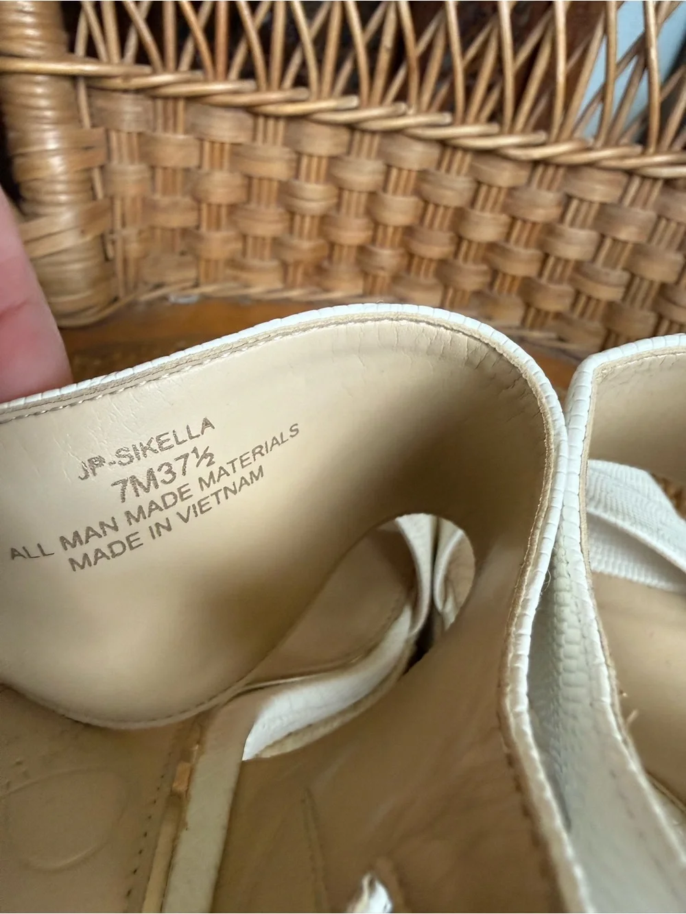 Jessica Simpson stylish white